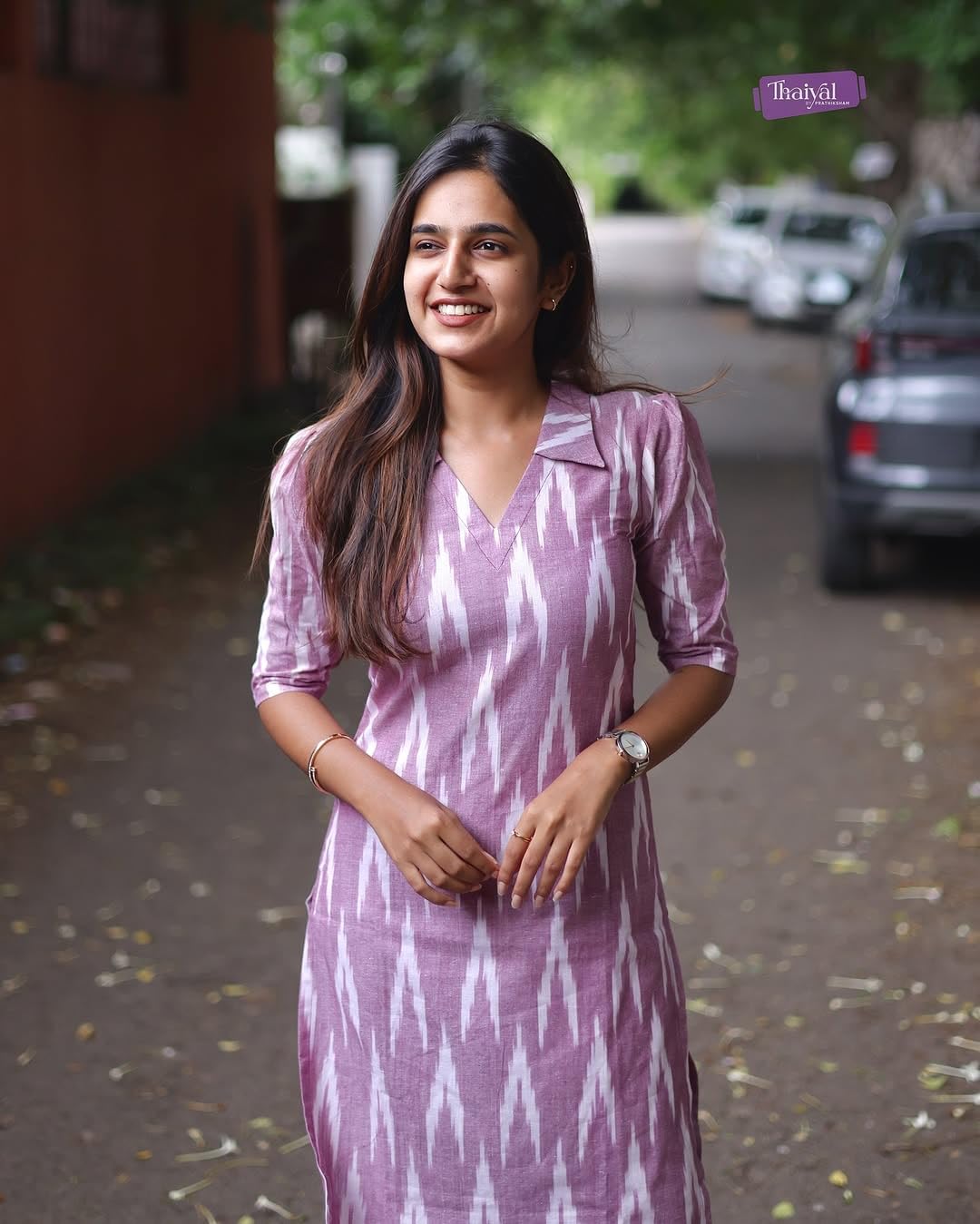 Royal Ethnic Women's Cotton Ikat Print Kurta Set | Soft Fabric | Stylish Ethnic Suit Exclusive Elegant Party Wear Festive Edition