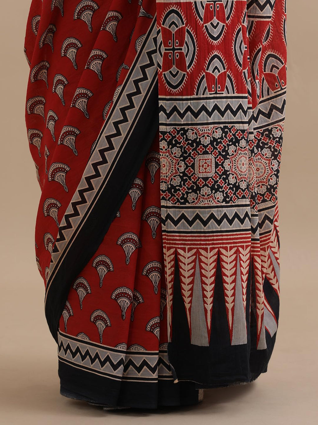 Royal Ethnic Handblock Printed Cotton Mulmul Saree Kalamkari Bagru Print Natural Dyed Maroon White 6.5 Mtr with Blouse Piece - Royal Ethnic