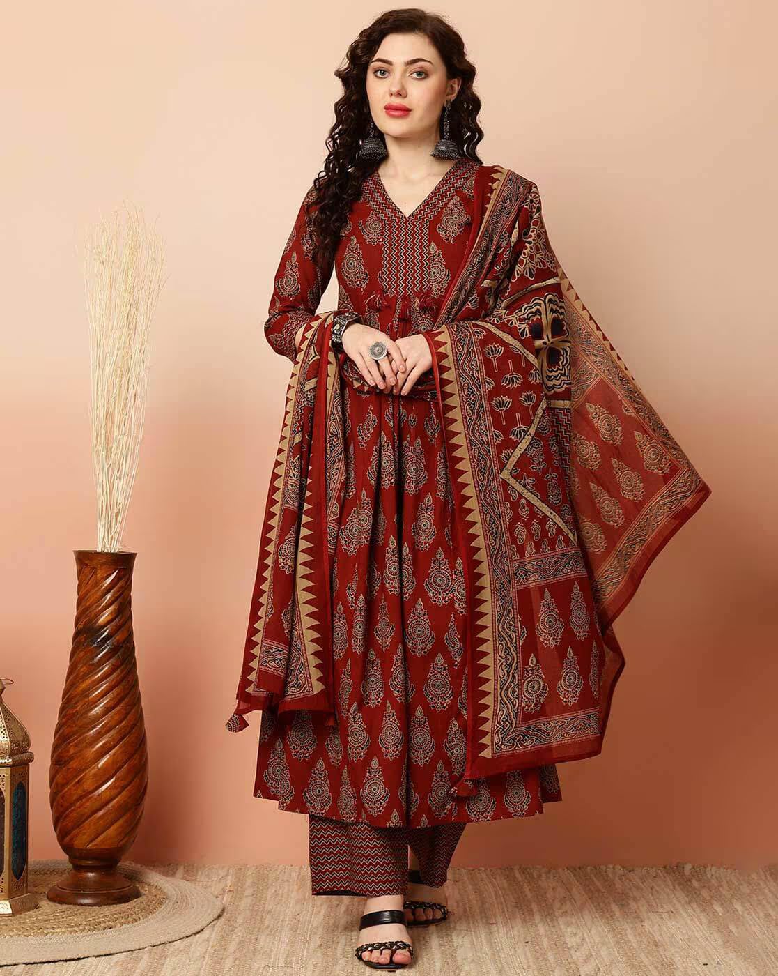 Royal Ethnic Women Viscose Printed Kurta Pant Dupatta Set Elegant Stylish Ethnic Party Wear Festive Designer Outfit Collection