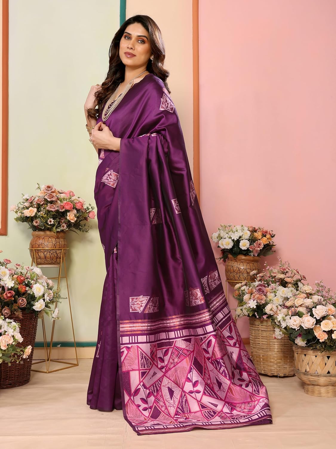 Royal Ethnic | Women's Kanjivaram Banarasi Soft Silk Saree | Silk Box Flower Design | 5.5m Saree + 0.8m Blouse | Festive - Royal Ethnic