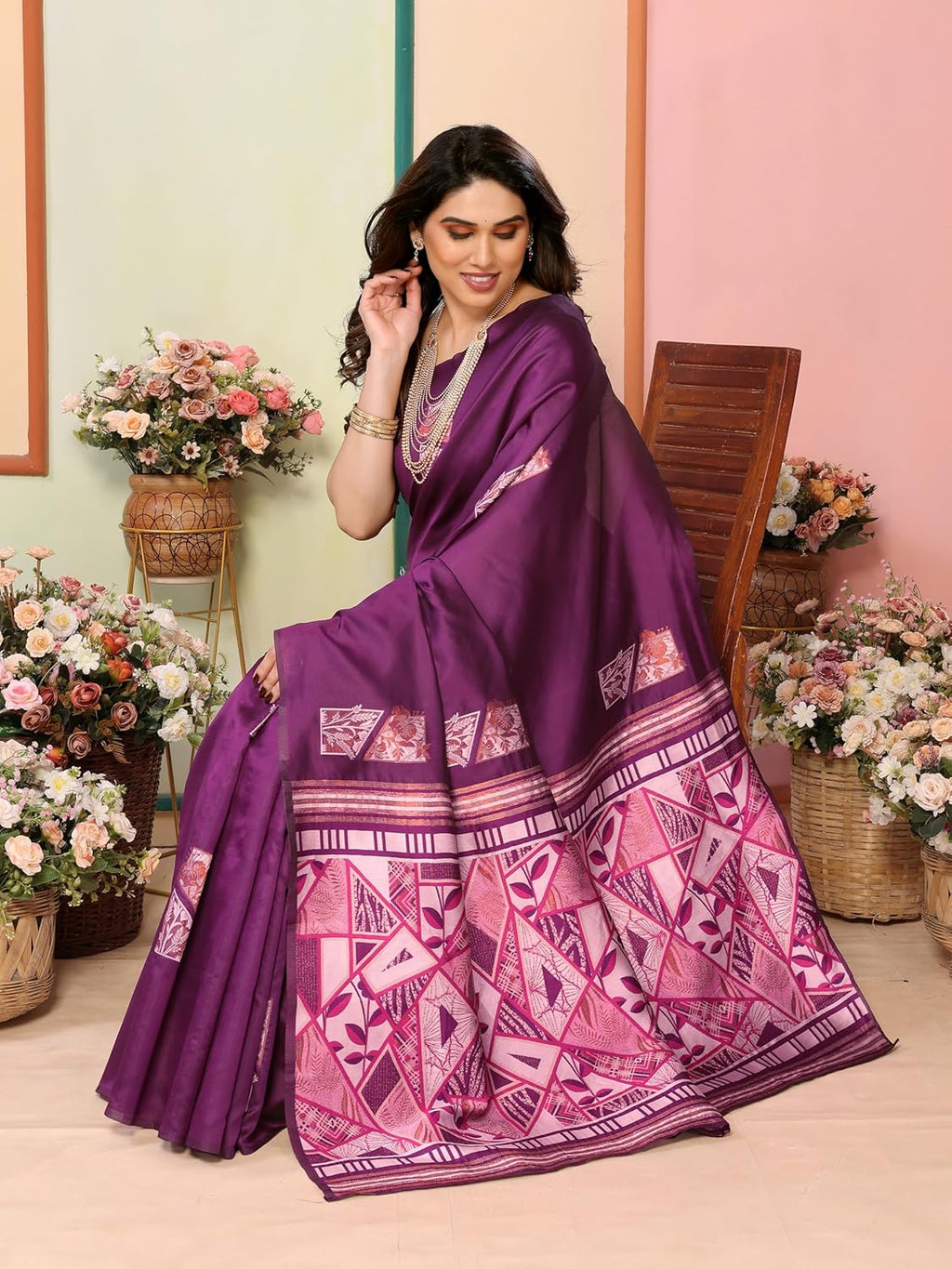 Royal Ethnic | Women's Kanjivaram Banarasi Soft Silk Saree | Silk Box Flower Design | 5.5m Saree + 0.8m Blouse | Festive - Royal Ethnic