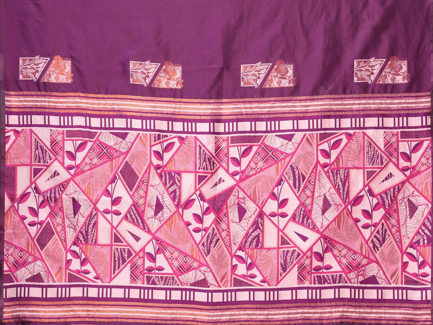 Royal Ethnic | Women's Kanjivaram Banarasi Soft Silk Saree | Silk Box Flower Design | 5.5m Saree + 0.8m Blouse | Festive - Royal Ethnic