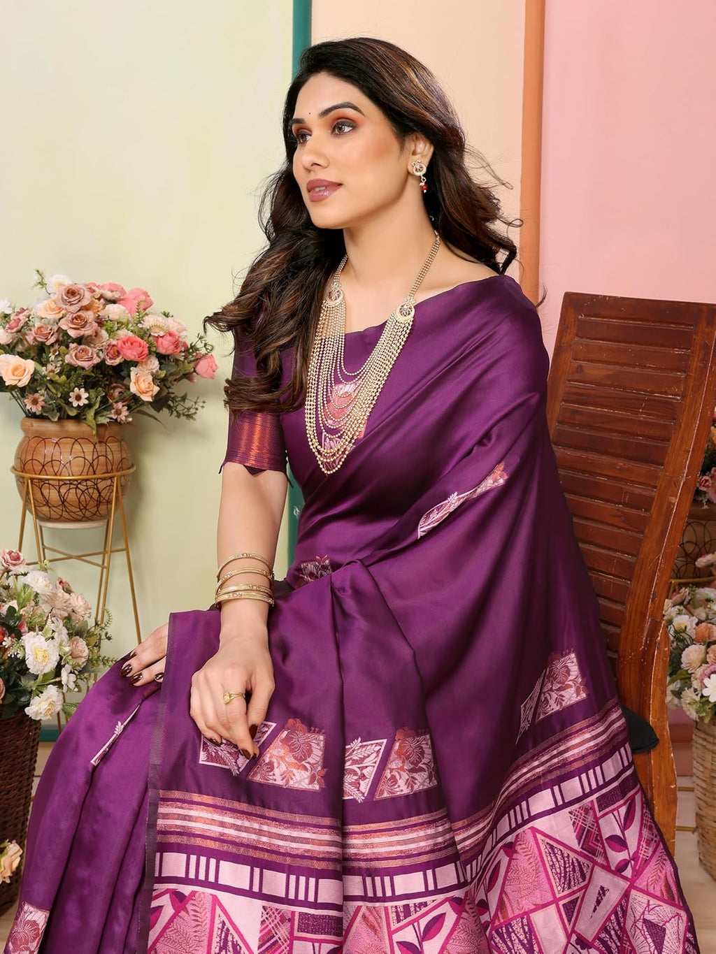 Royal Ethnic | Women's Kanjivaram Banarasi Soft Silk Saree | Silk Box Flower Design | 5.5m Saree + 0.8m Blouse | Festive - Royal Ethnic